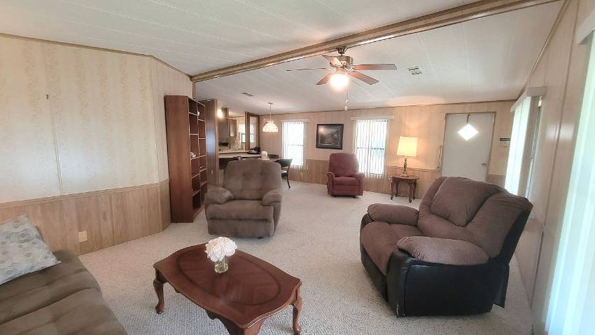 210 Sweet Circle a Winter Haven, FL Mobile or Manufactured Home for Sale